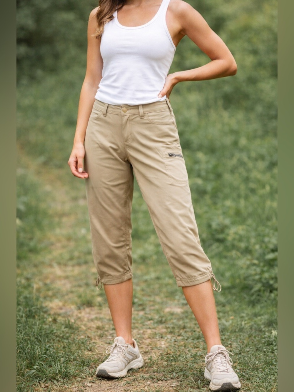 Eddie Bauer Women’s Hiking Capri Pants Tan Lightweight Stretch Outdoor Size 10